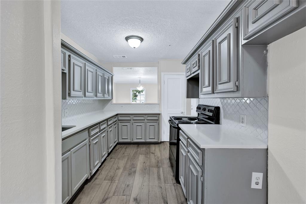 East Hampton Hills - Residential