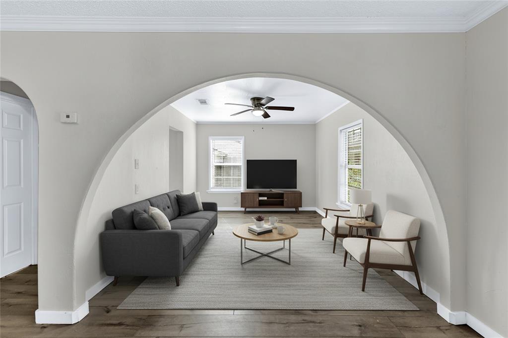 East Hampton Hills - Residential