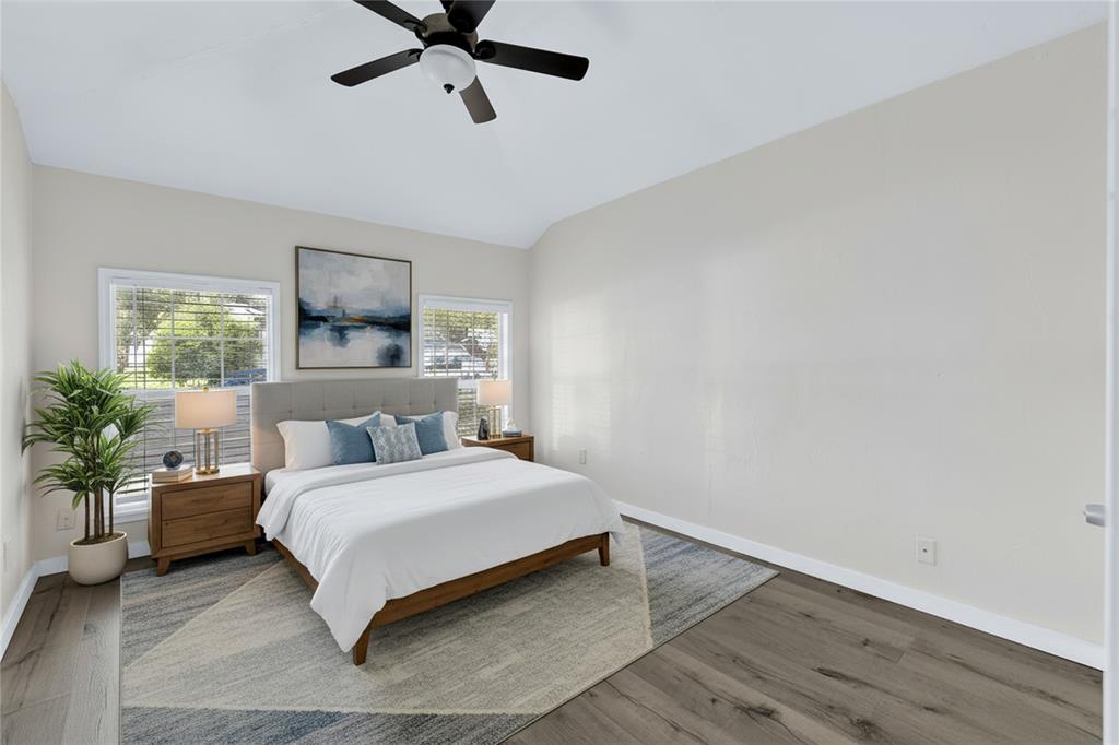 East Hampton Hills - Residential