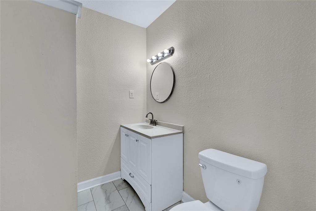 East Hampton Hills - Residential