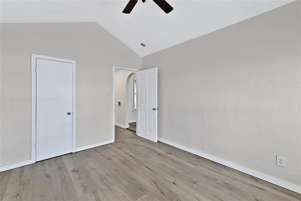 East Hampton Hills - Residential