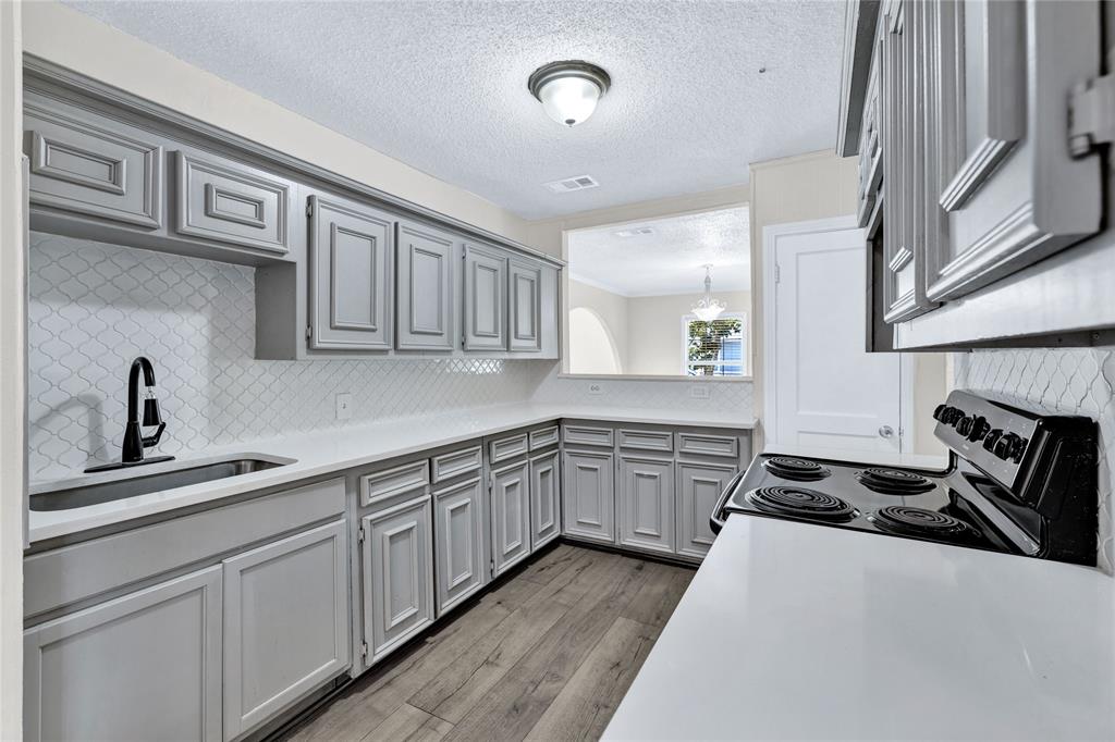 East Hampton Hills - Residential