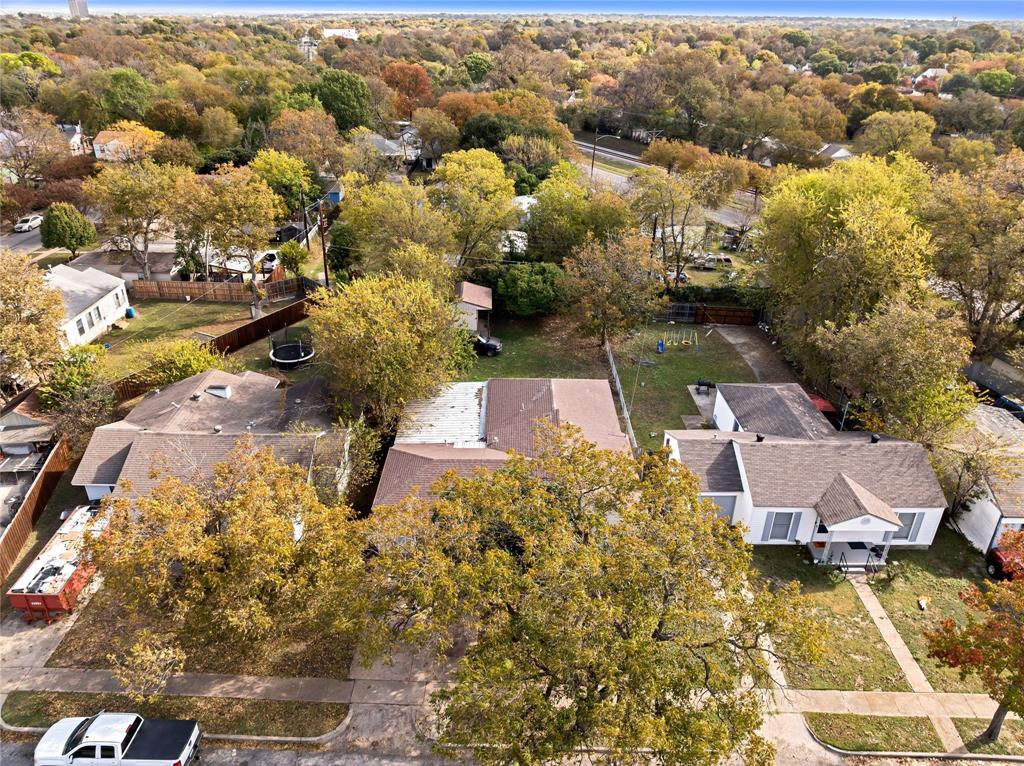 East Hampton Hills - Residential