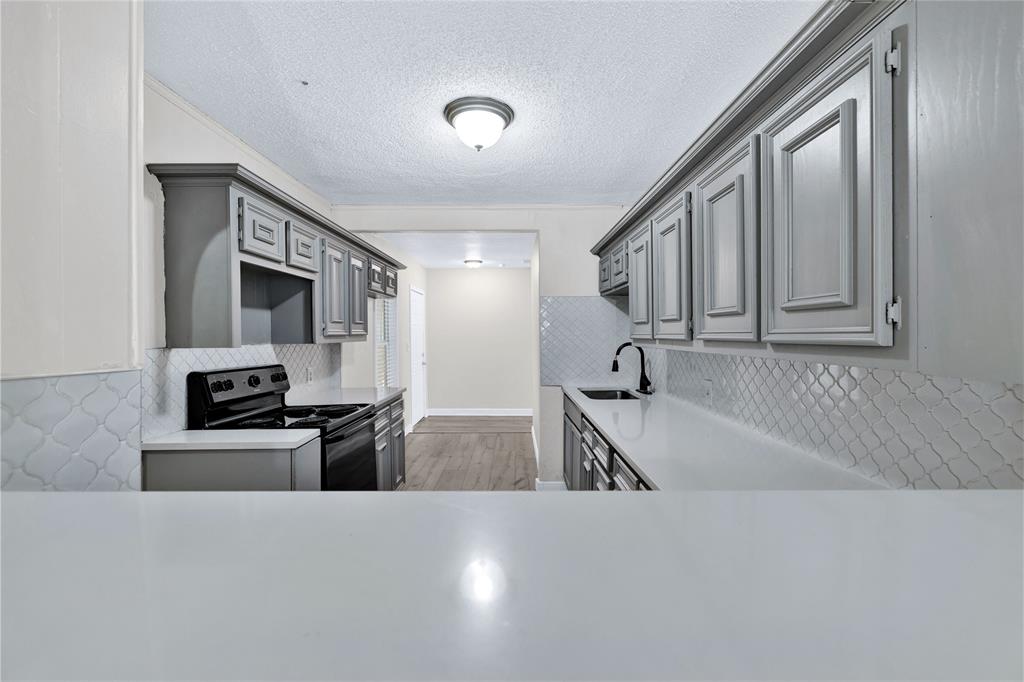 East Hampton Hills - Residential