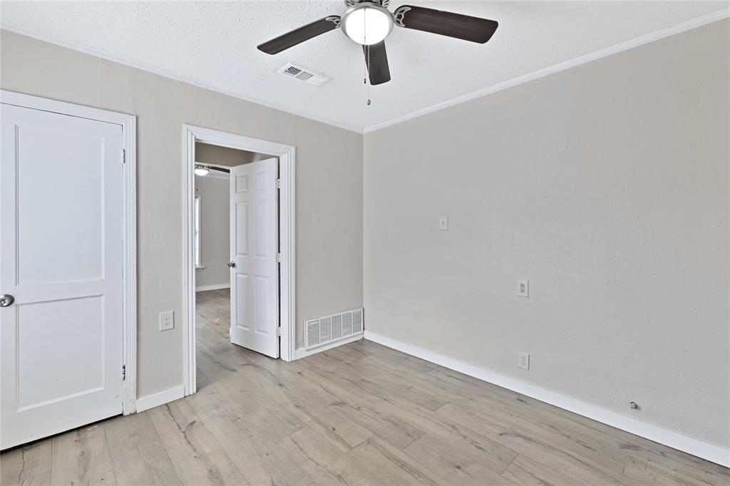 East Hampton Hills - Residential