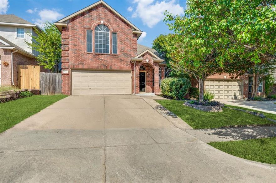 Spacious 4 bedroom, 2.5 bath home in Fort Worth featuring an open concept layout, modern kitchen with stainless steel appliances, and a large fenced backyard perfect for entertaining. Enjoy comfortable bedrooms, updated finishes, and a convenient location near restaurants, entertainment, and shopping!