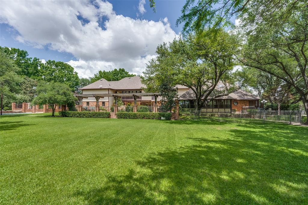 Willow Bend Country Ph One-R - Residential