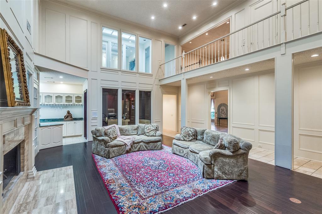 Willow Bend Country Ph One-R - Residential