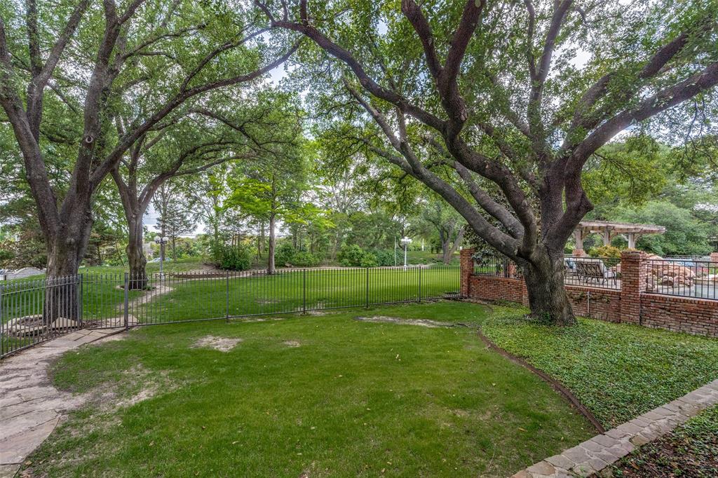 Willow Bend Country Ph One-R - Residential