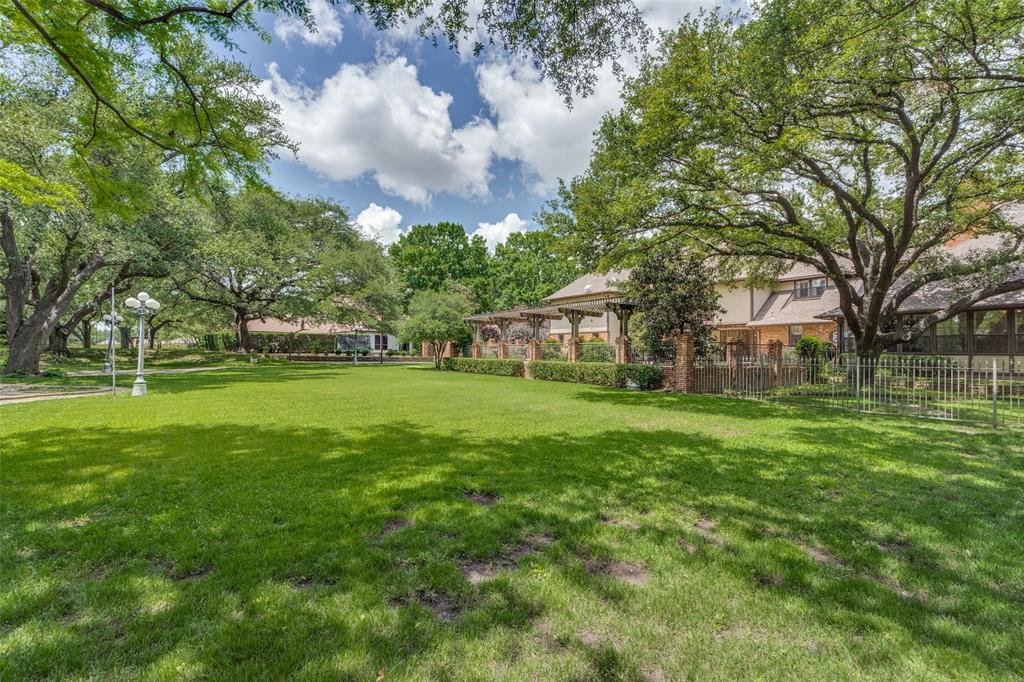 Willow Bend Country Ph One-R - Residential