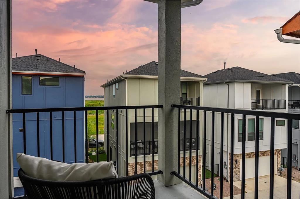 Sapphire Bay - Residential