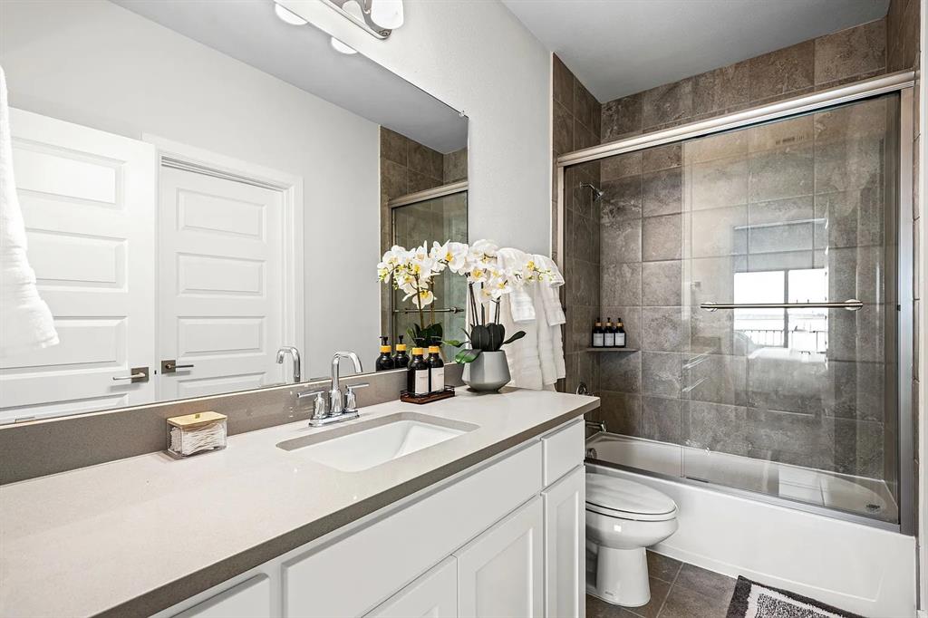 Sapphire Bay - Residential