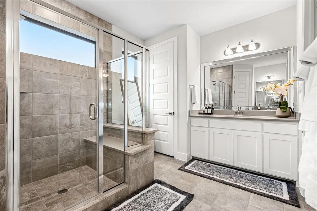 Sapphire Bay - Residential