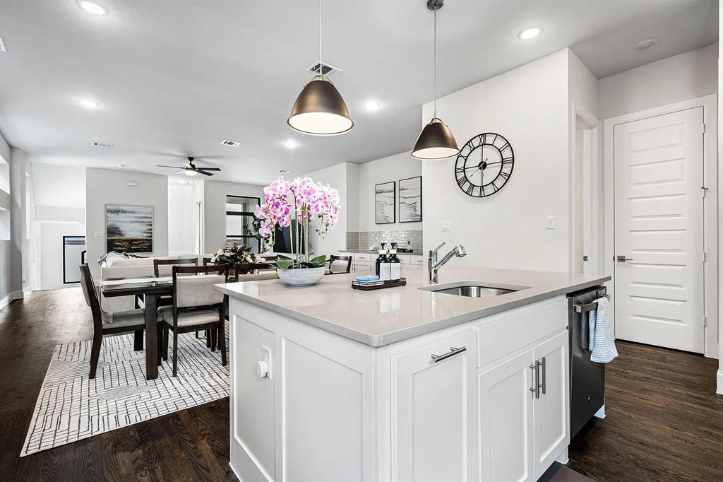 Sapphire Bay - Residential