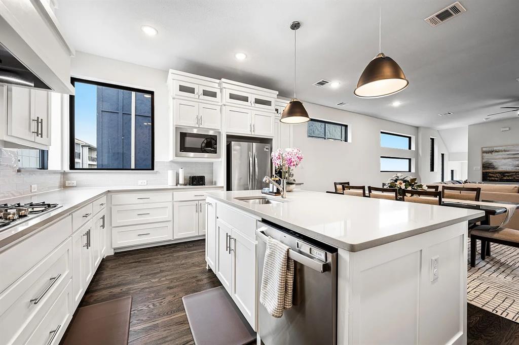 Sapphire Bay - Residential