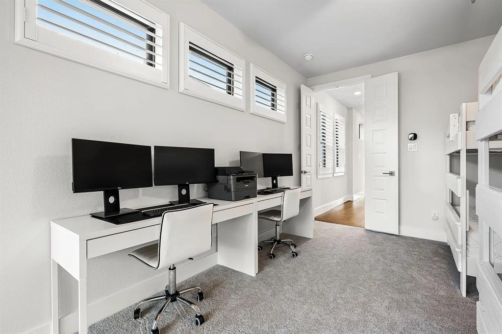 Sapphire Bay - Residential