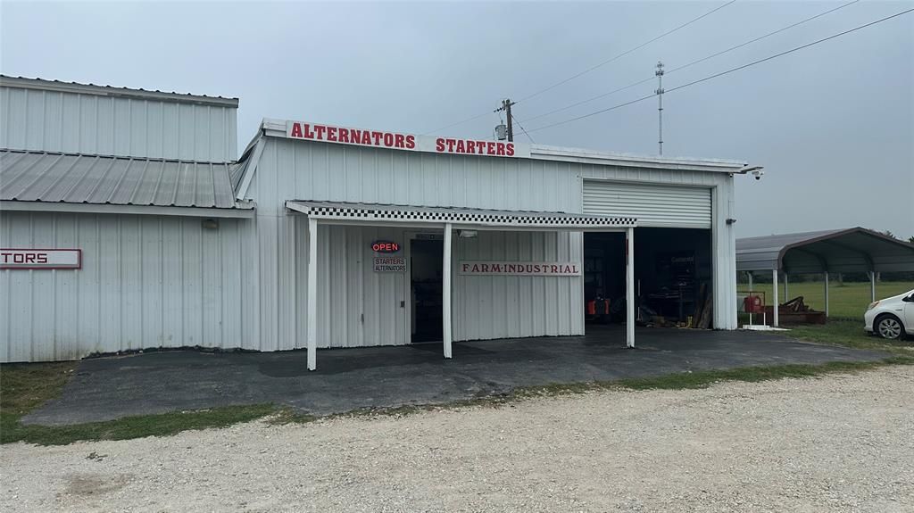 Photo of 2596A Highway 84 W, Mexia, TX 76667 (MLS # 21268721)