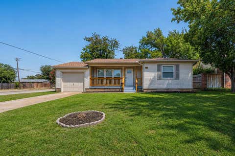 Photo of 2323 Morgan Street, Irving, TX 75062 (MLS # 21366961)