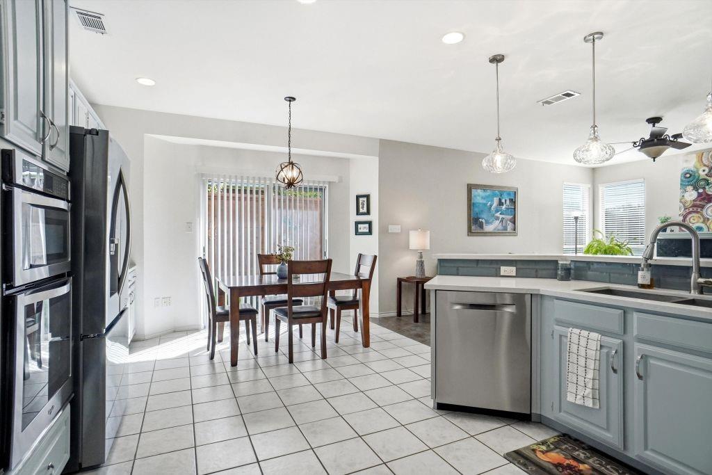 Highlands Pkwy - Residential