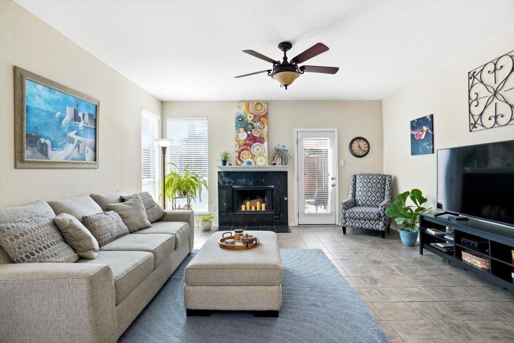 Highlands Pkwy - Residential