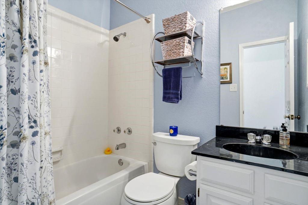 Highlands Pkwy - Residential