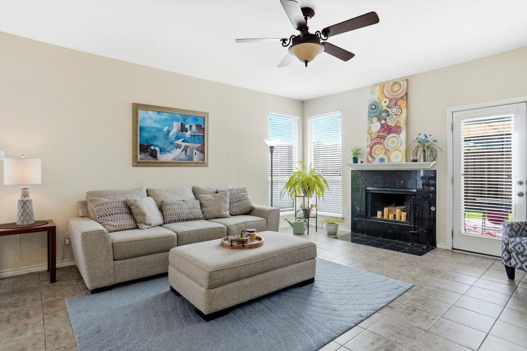 Highlands Pkwy - Residential