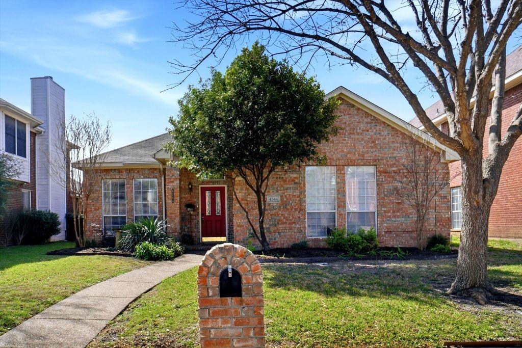 Highlands Pkwy - Residential