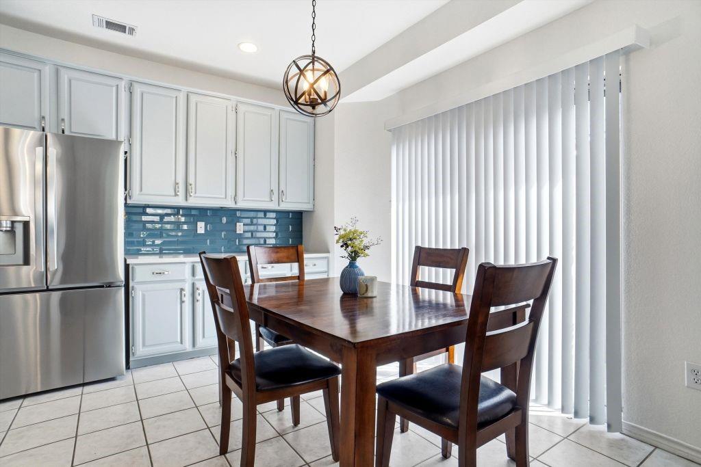 Highlands Pkwy - Residential