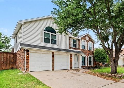 Photo of 8708 Pedernales Trail, Fort Worth, TX 76118 (MLS # 21246086)
