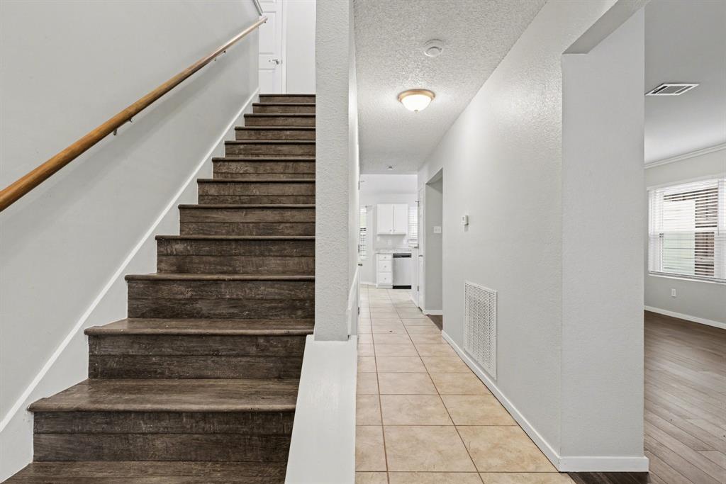 8708 Pedernales Trail