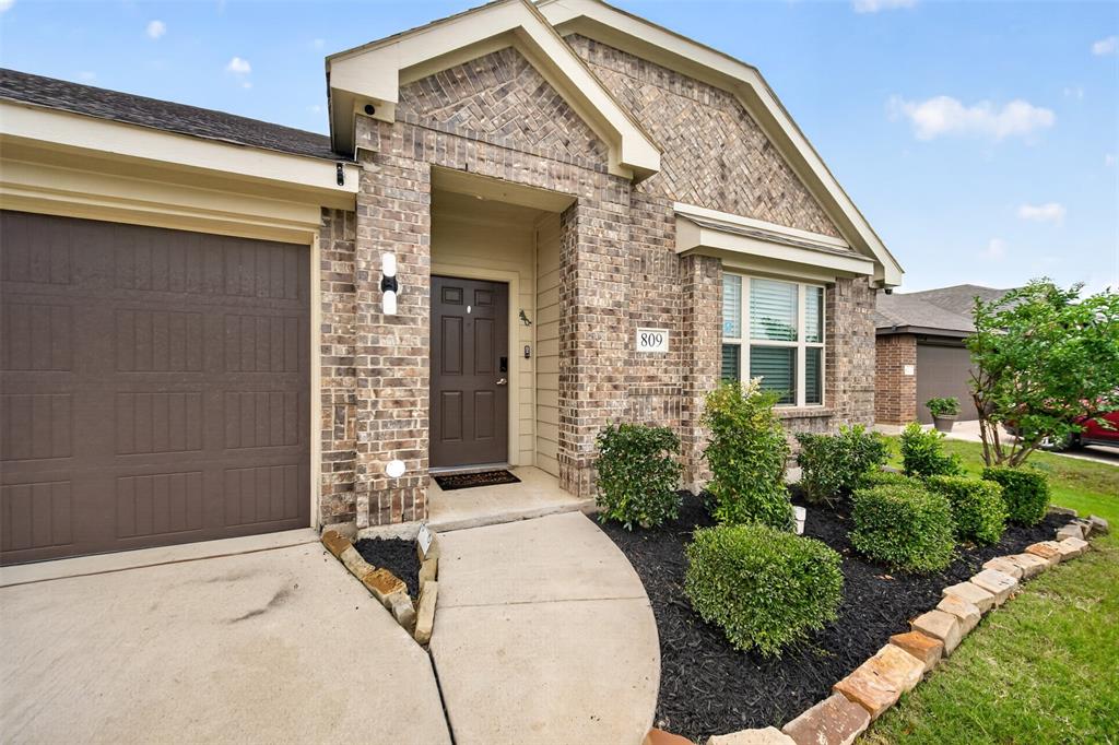 809 Cloverwood Drive