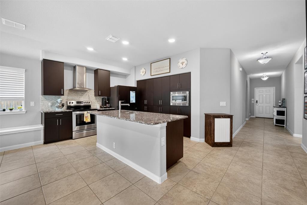 809 Cloverwood Drive