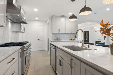 Tiny photo for 4210 Creekdale Drive, Dallas, TX 75229 (MLS # 21132907)