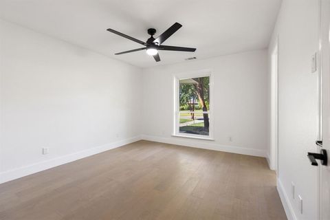 Tiny photo for 4210 Creekdale Drive, Dallas, TX 75229 (MLS # 21132907)