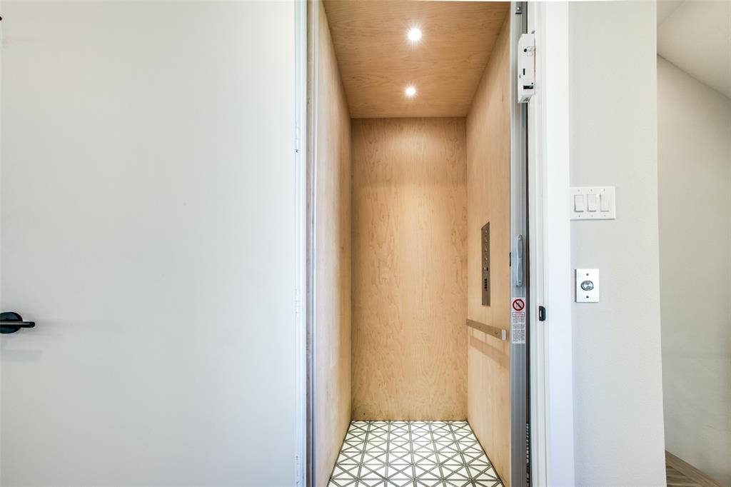 Villas on Hutton - Residential