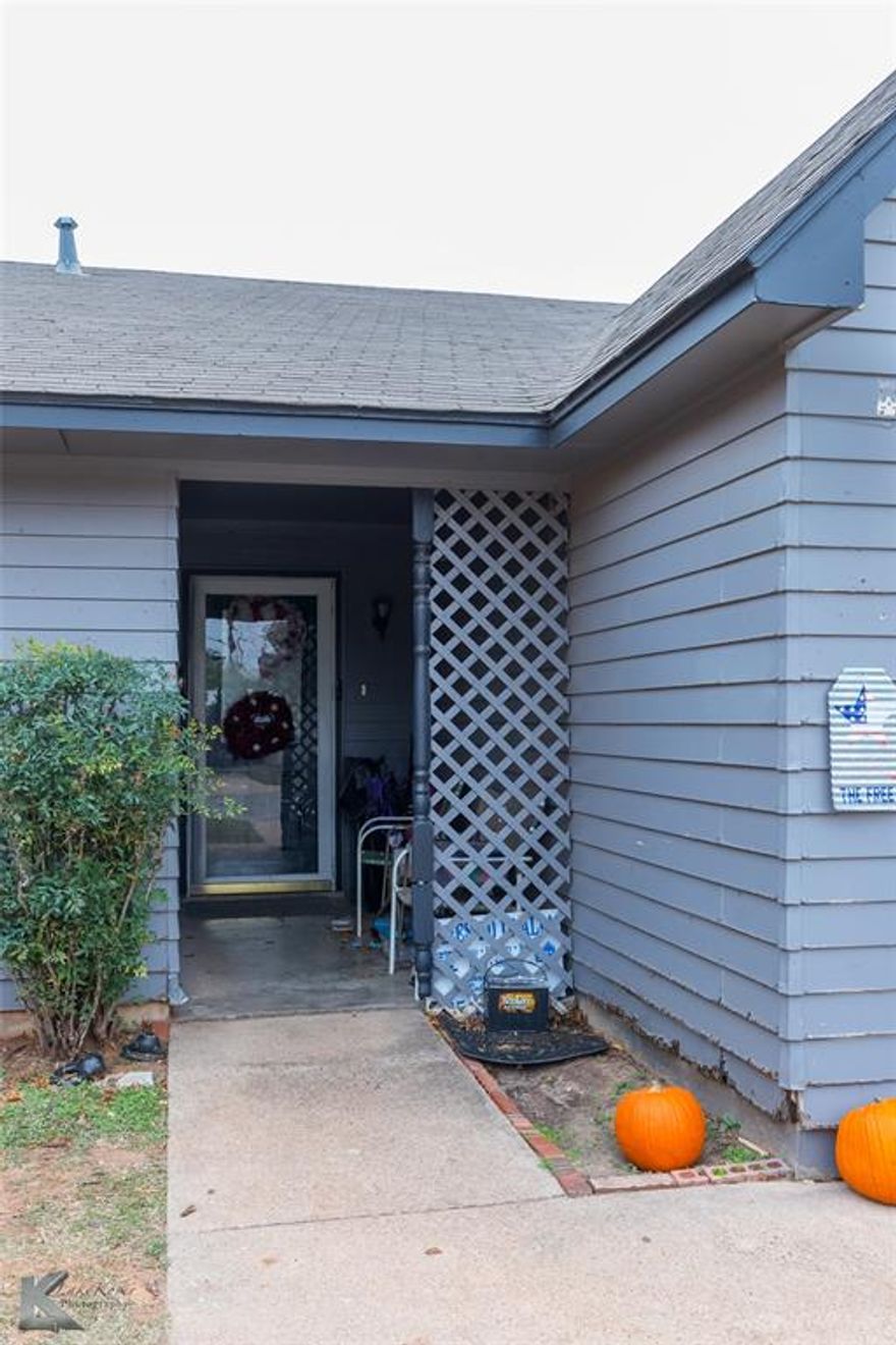 Investor Special in Abilene! This spacious 2-bedroom, 1-bath home —making it a standout addition to any rental portfolio. The property is tenant-occupied with a lease in place , providing consistent income from day one. Located in a desirable neighborhood, this home is perfect for investors seeking a larger, well-maintained asset with great rental appeal. Don’t miss out on this high-potential opportunity in Abilene!

buyer and Buyers agent to verify square footage and material