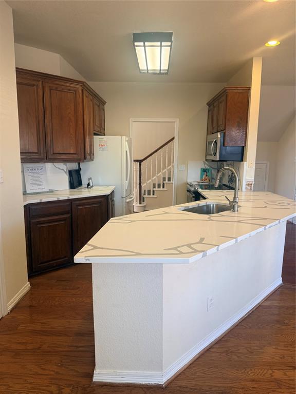 438 Lake Highland Drive