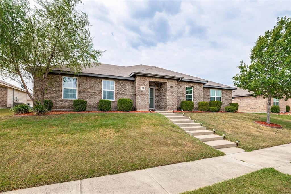 4022 Meadow Canyon Drive