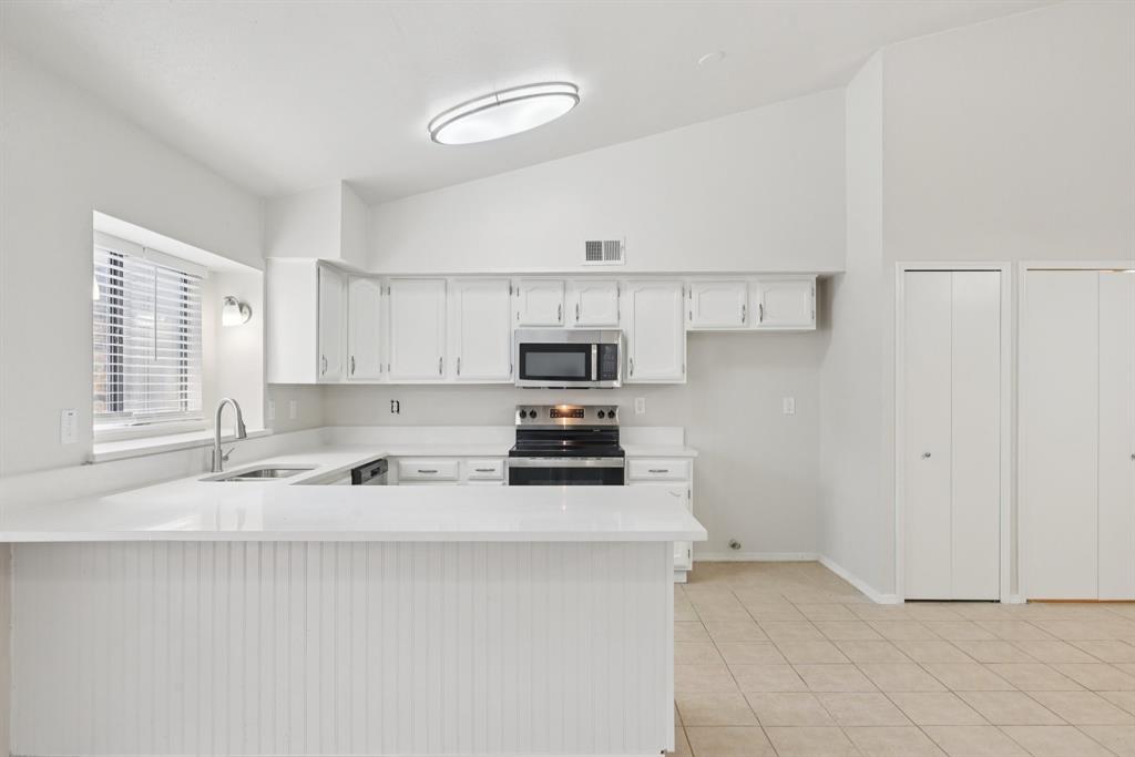 COLONY NO 27 - Residential