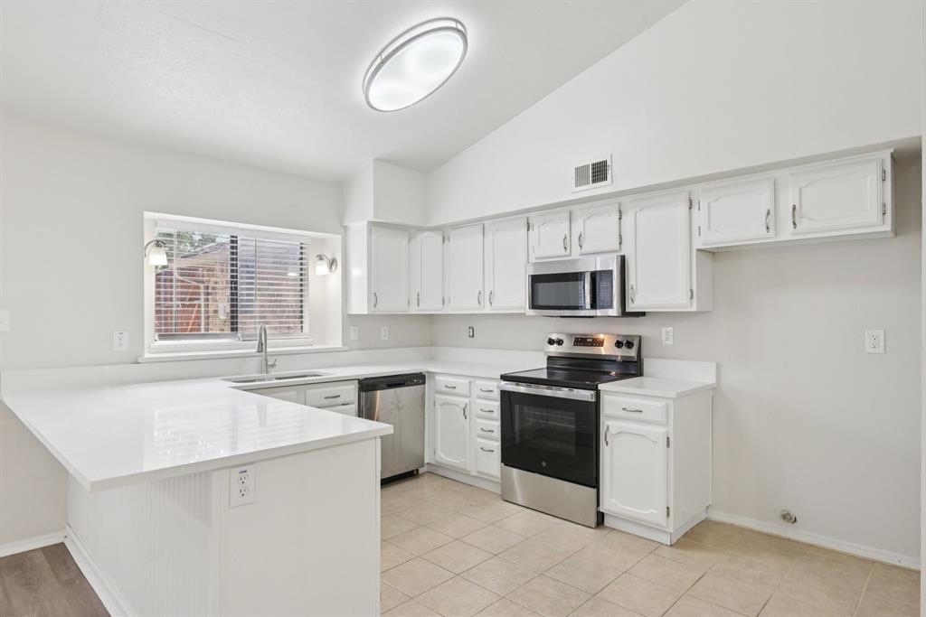 COLONY NO 27 - Residential