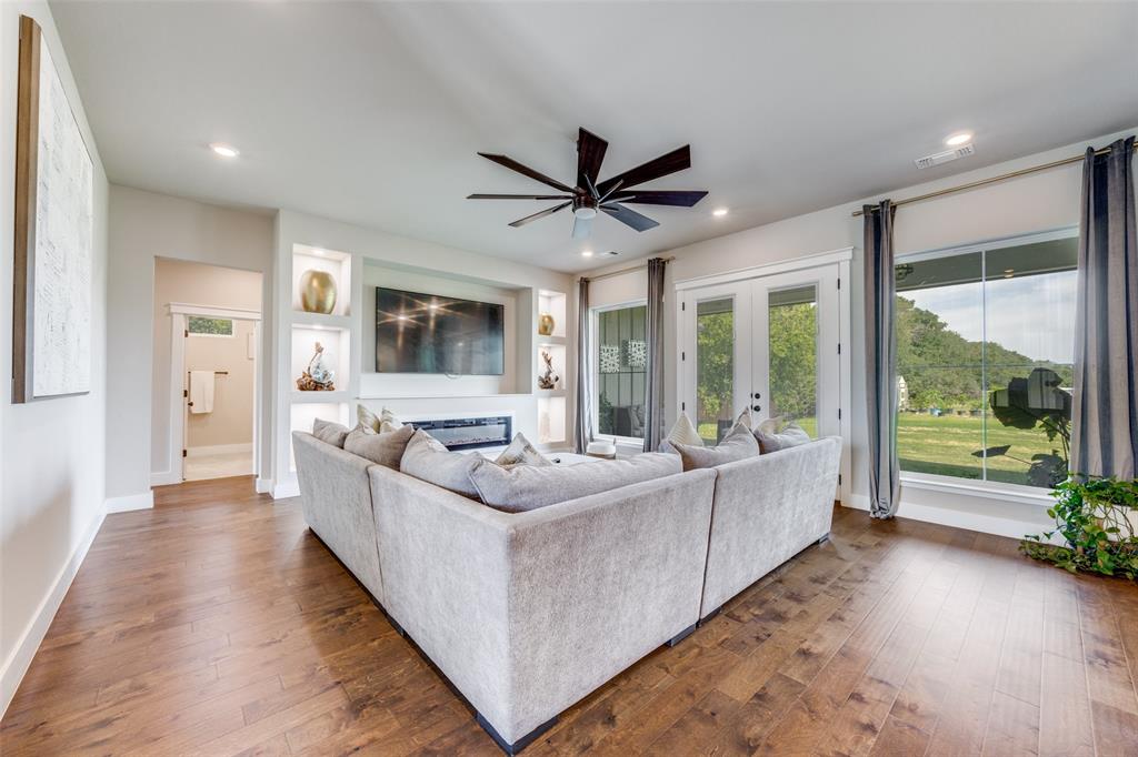 ESTATES AT DRIPPINGS SPRINGS - Residential