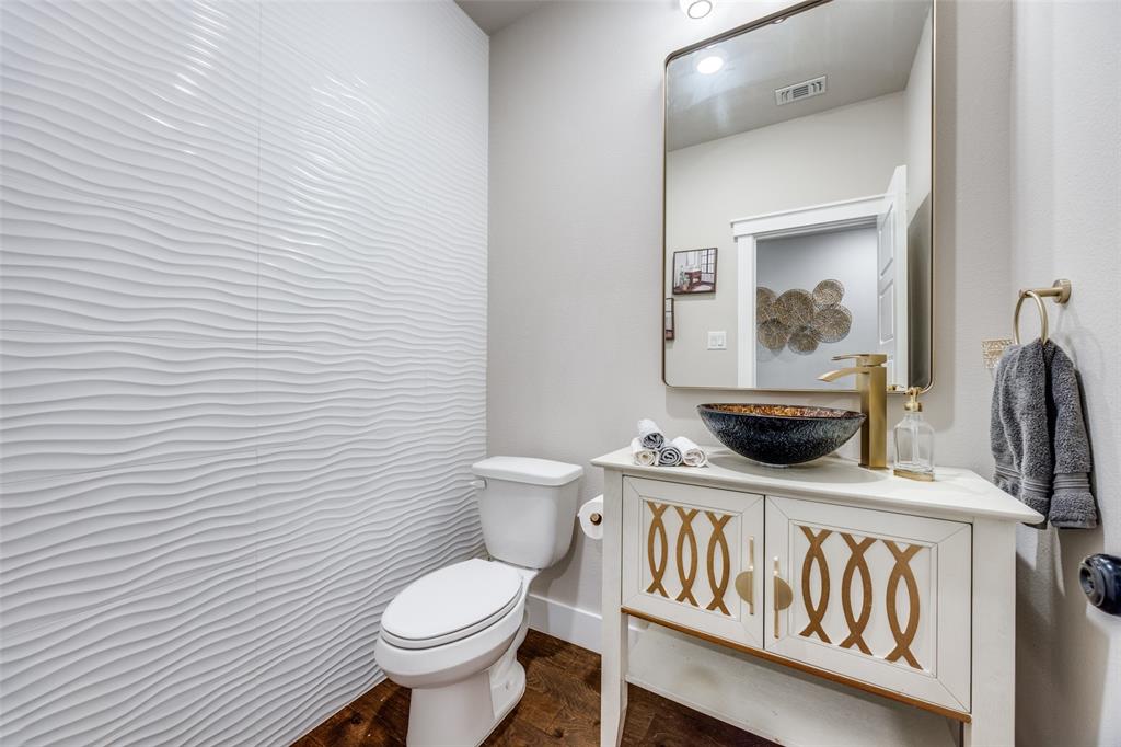 ESTATES AT DRIPPINGS SPRINGS - Residential