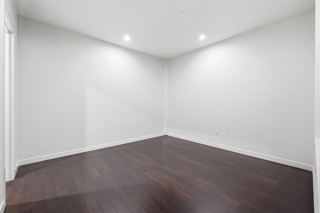 One Montgomery Plaza Residence Condo - Residential