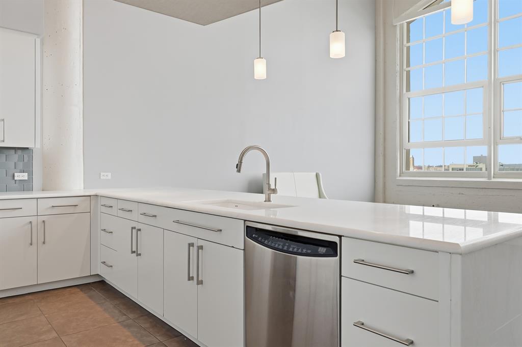 One Montgomery Plaza Residence Condo - Residential