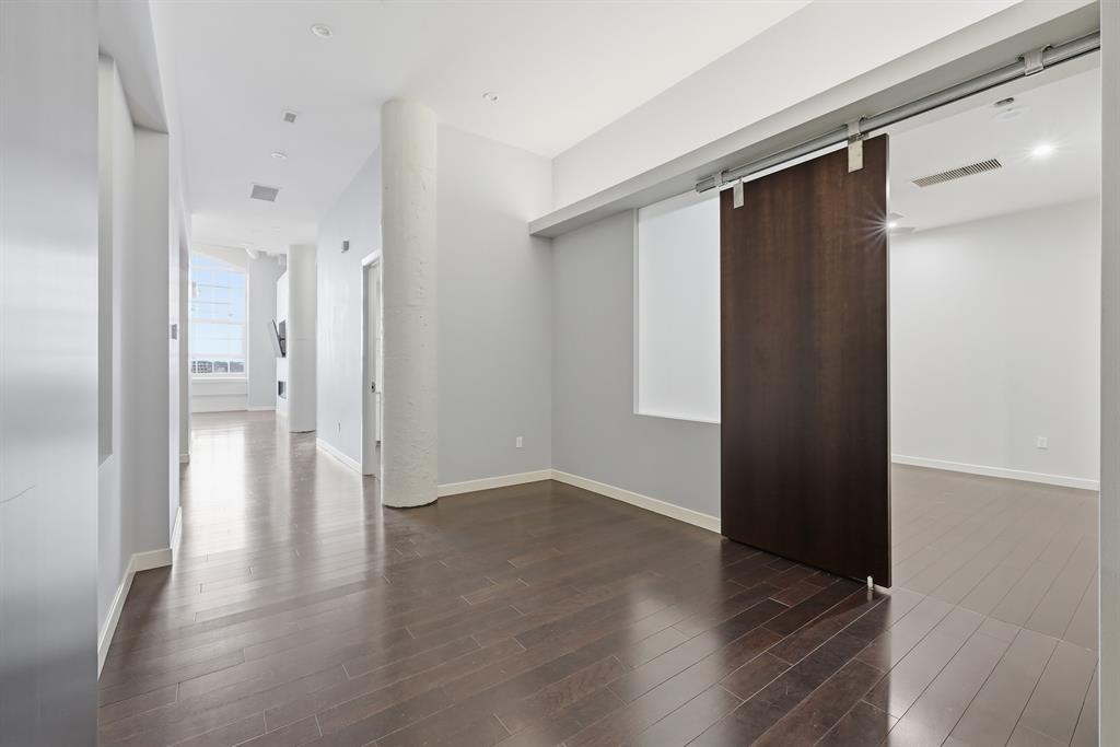 One Montgomery Plaza Residence Condo - Residential