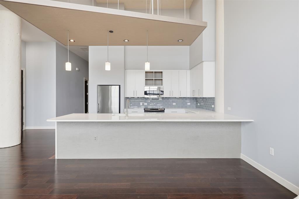 One Montgomery Plaza Residence Condo - Residential