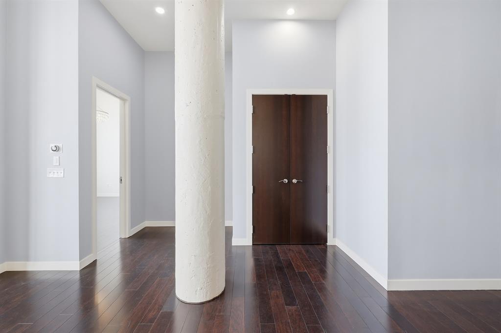 One Montgomery Plaza Residence Condo - Residential