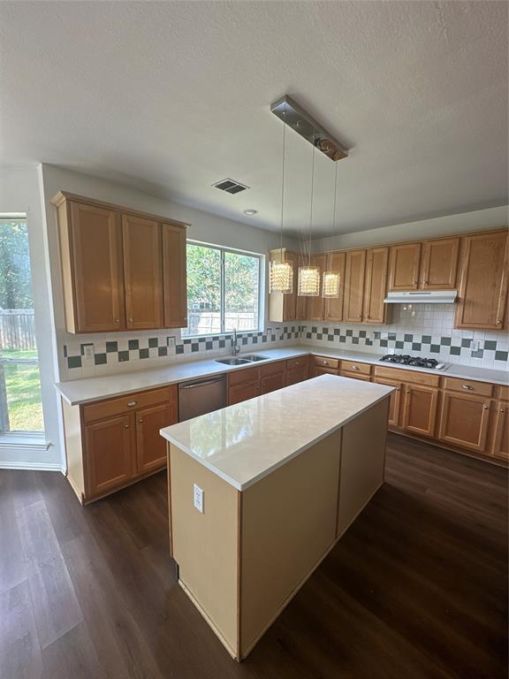 5212 Forest Lawn Drive
