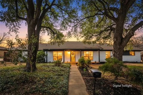 1708 Park Ridge Terrace Arlington TX 76012