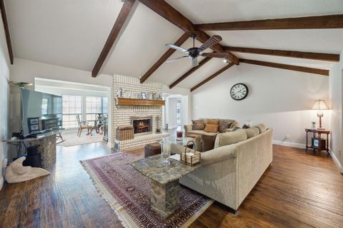 Tiny photo for 1425 N Peytonville Ave, Southlake, TX 76092 (MLS # 20997584)